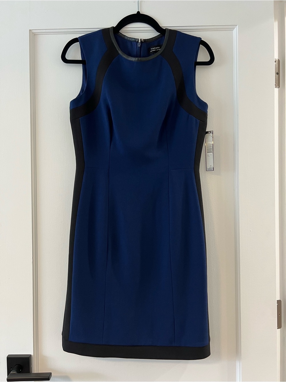 Tahari Navy and Black Sleeveless Midi Sheath Dress size 4